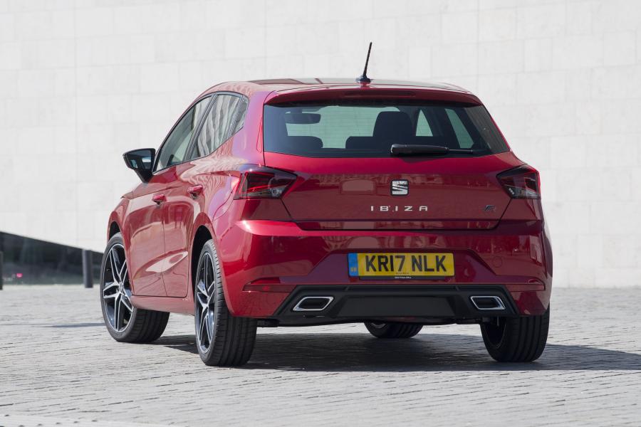  Seat Ibiza FR 2017 года  (UK) (фото 24 из 40)